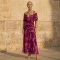 Vestido violeta con motivo botánico