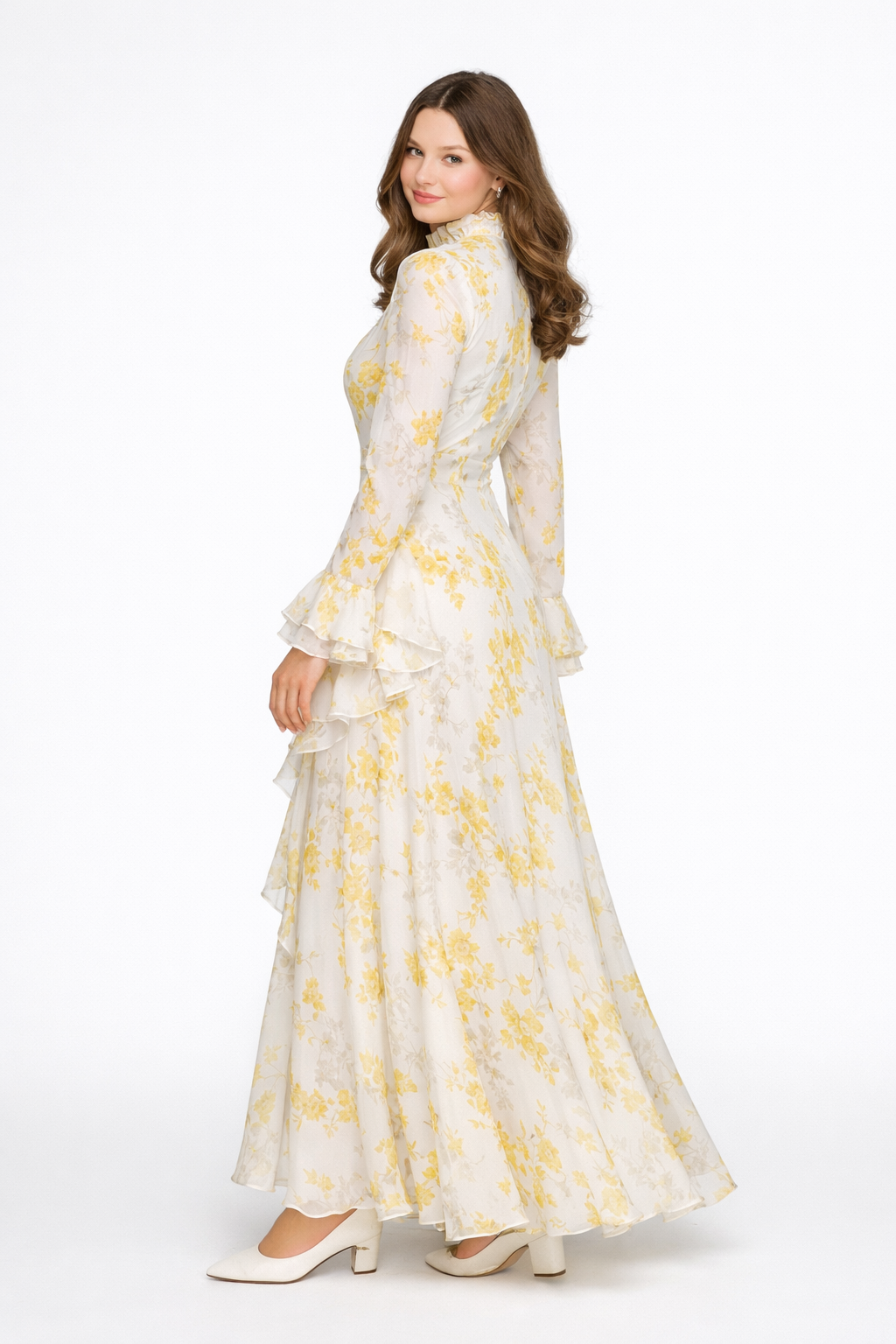 Vestido largo asimétrico beige con cuello vuelto y estampado pictórico