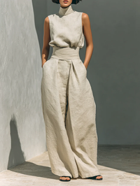 Conjunto de dos piezas en lino beige con top sin mangas y pantalón ancho