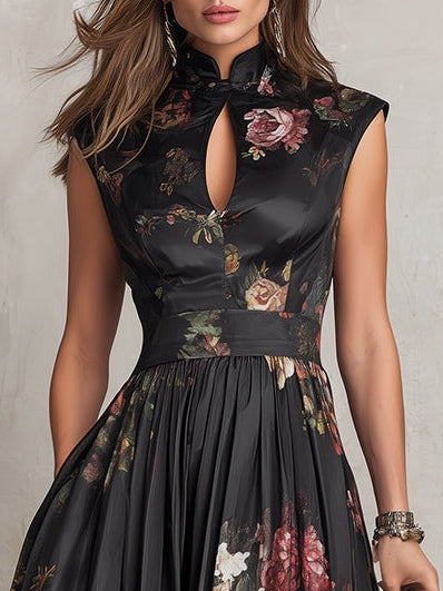 Vestido midi de satén plisado negro con estampado floral