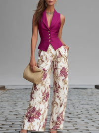 Conjunto de chaleco rosa y pantalón fluido floral
