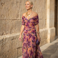 Vestido largo floral con escote en V